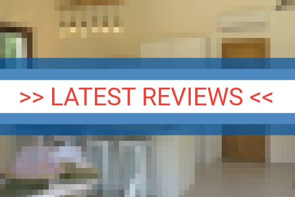 www.lodgesparkcastellet.com - check out latest independent reviews